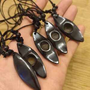 Kayak necklace black